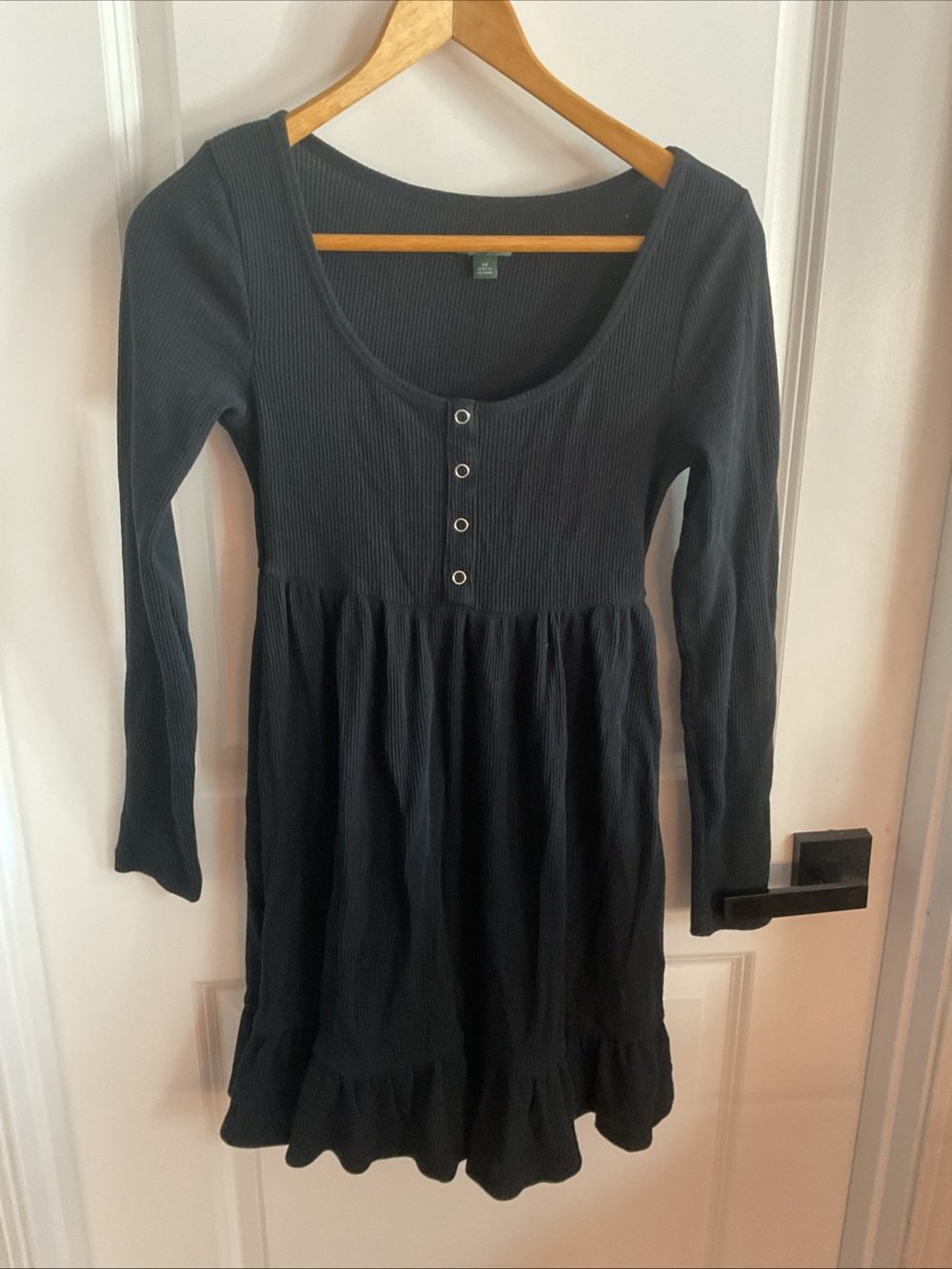 wild fable - Black Long-Sleeve Scoop Neck Button-Front Knit Dress - Ladies Sz XS